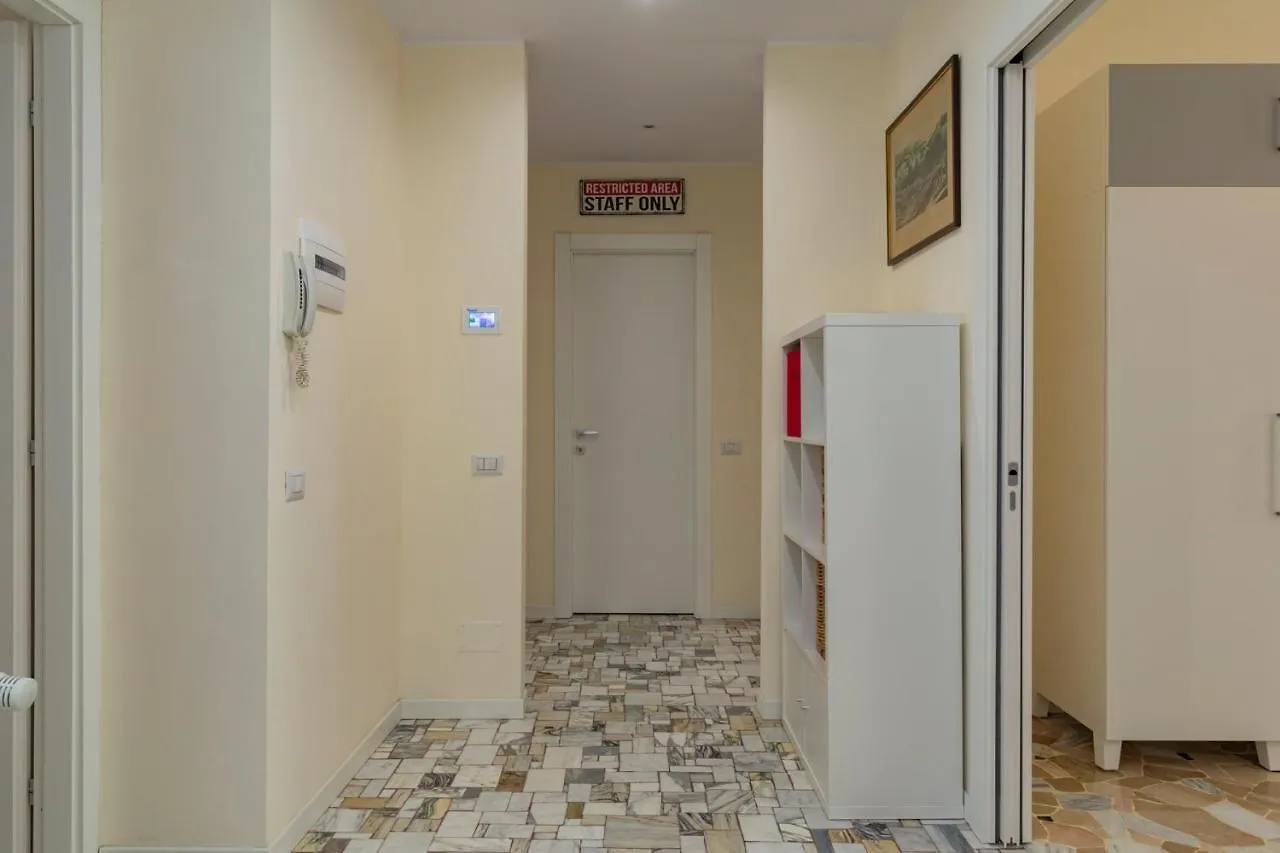 דירות מילאנו Joivy Modern 2Bed Flat With Balcony, 250M From M5 Foppa And M2 Sant'Agostino איטליה