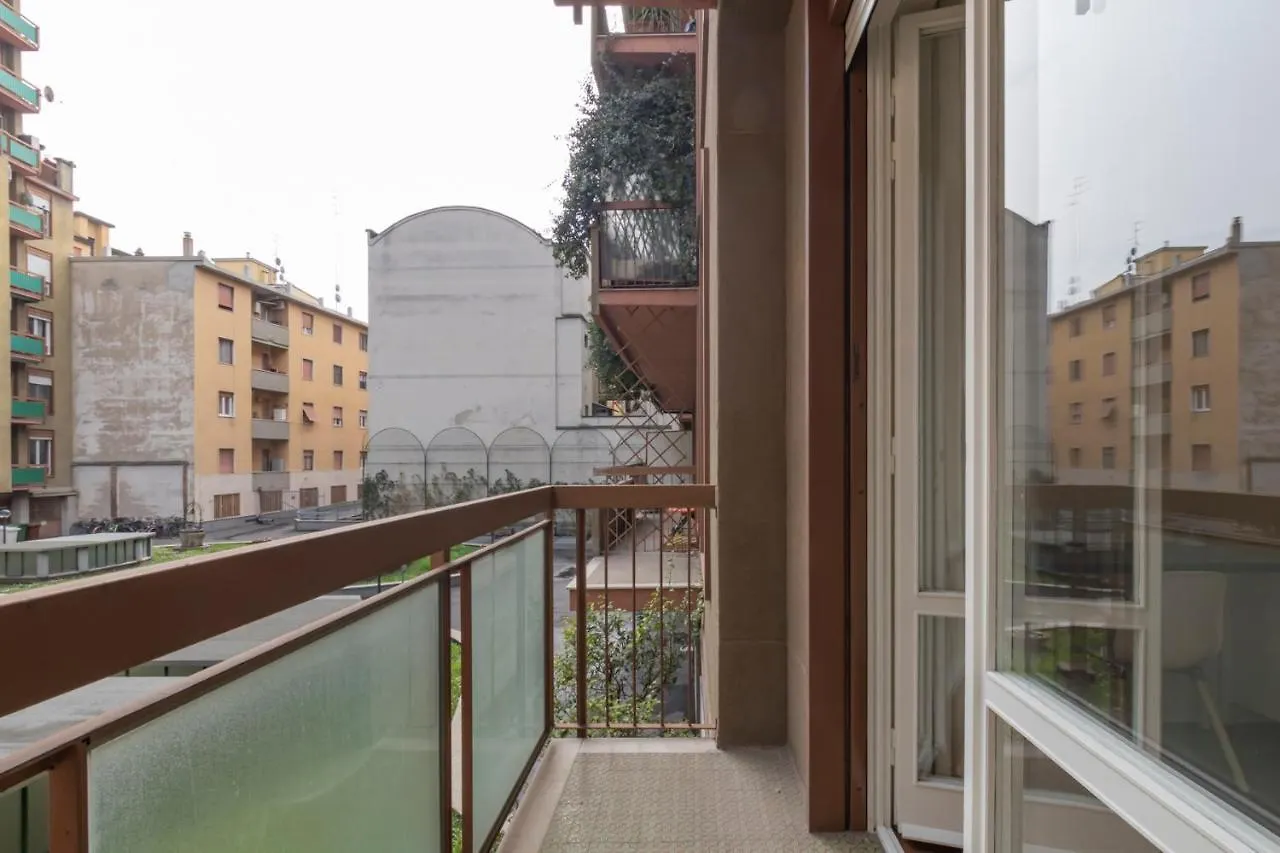 דירות מילאנו Joivy Modern 2Bed Flat With Balcony, 250M From M5 Foppa And M2 Sant'Agostino 0*,