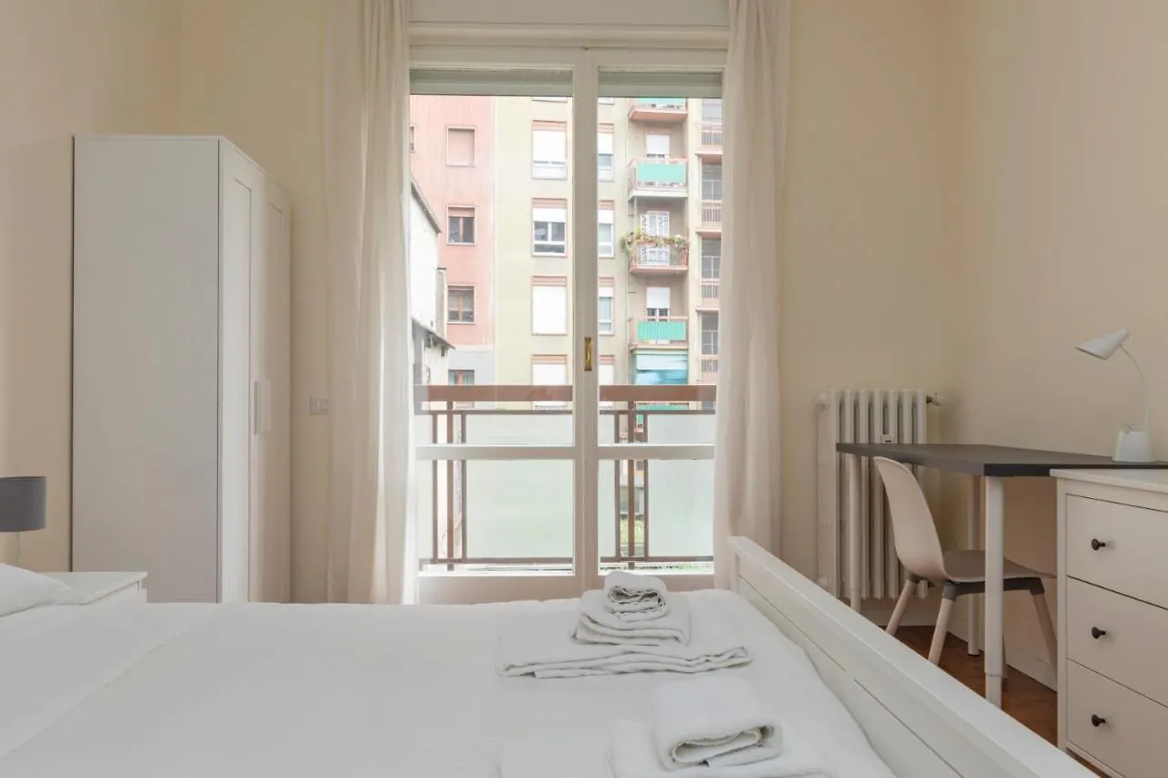 דירות מילאנו Joivy Modern 2Bed Flat With Balcony, 250M From M5 Foppa And M2 Sant'Agostino