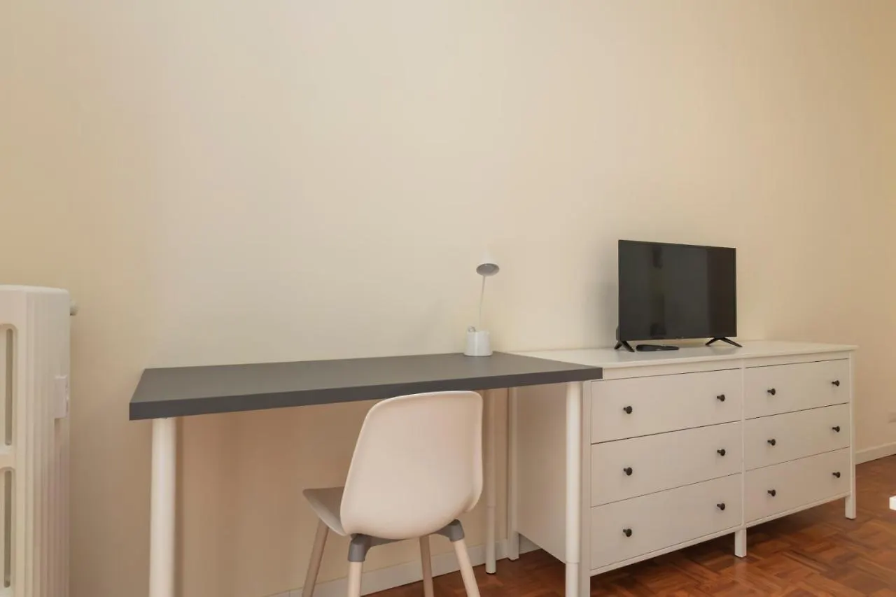 Joivy Modern 2Bed Flat With Balcony, 250M From M5 Foppa And M2 Sant'Agostino Apartment Milan