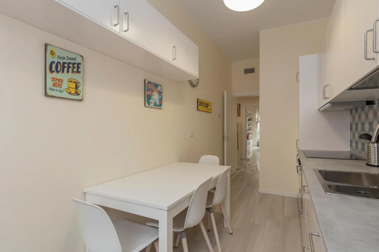 Joivy Modern 2Bed Flat With Balcony, 250M From M5 Foppa And M2 Sant'Agostino Apartment Milan